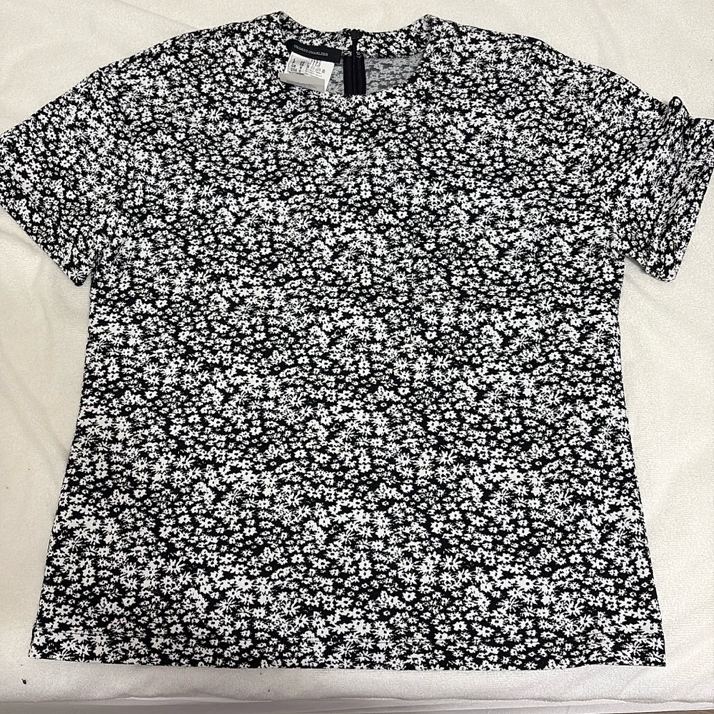 Cedric Charlier Floral Black and White Women's Top w Pocket SIZE 6 $540 ORIG